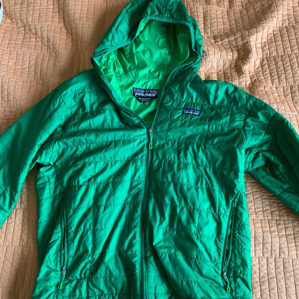 Men’s Med. Patagonia Nano Puff Hoody